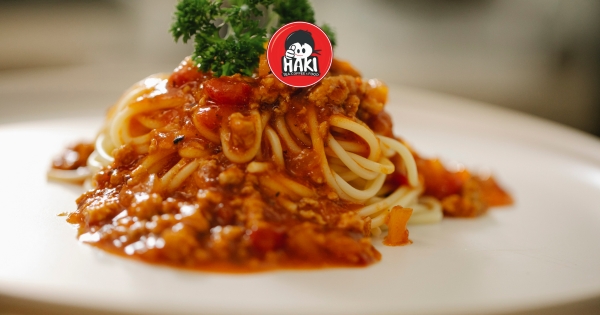 mỳ ý sốt bò bằm