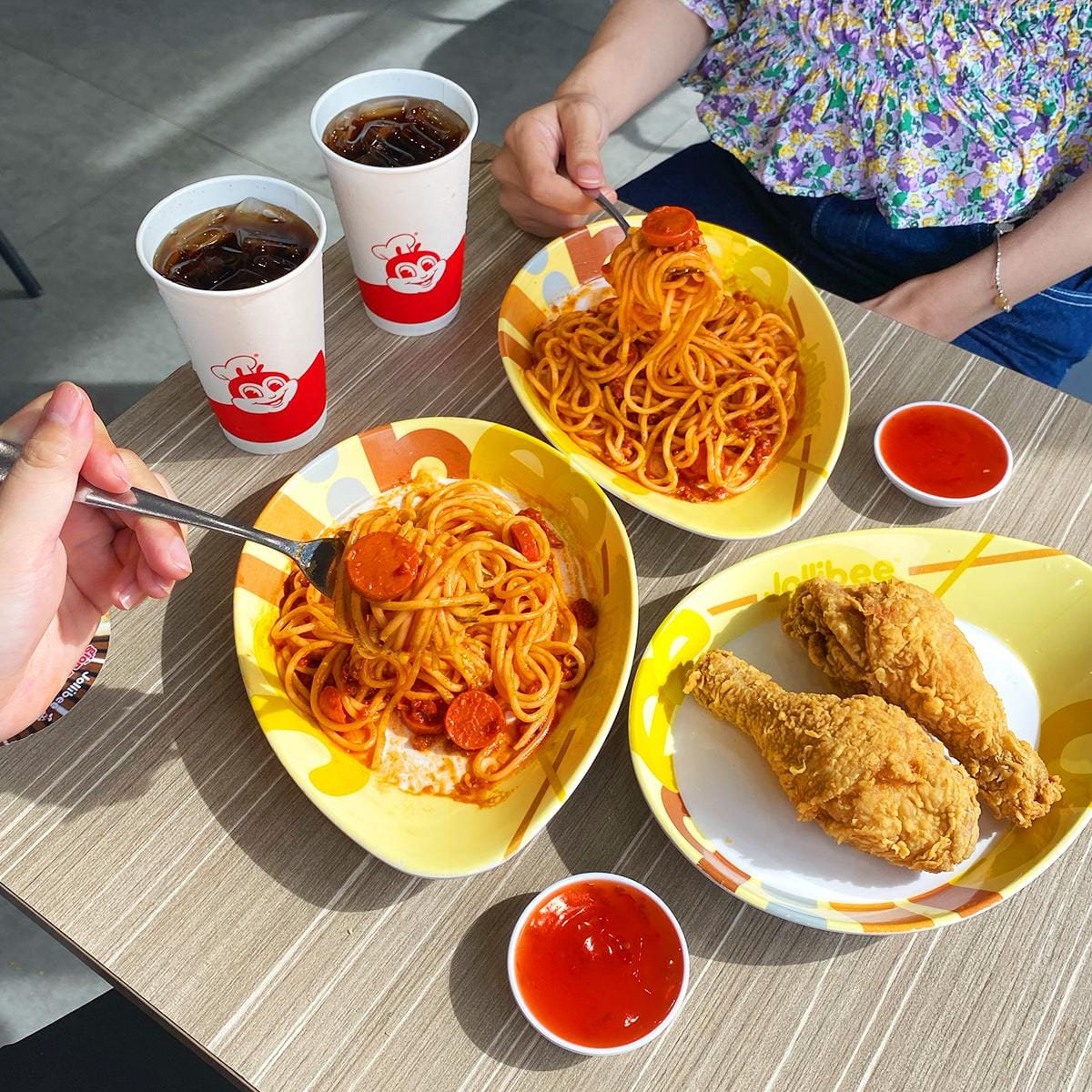 gà rán jollibee